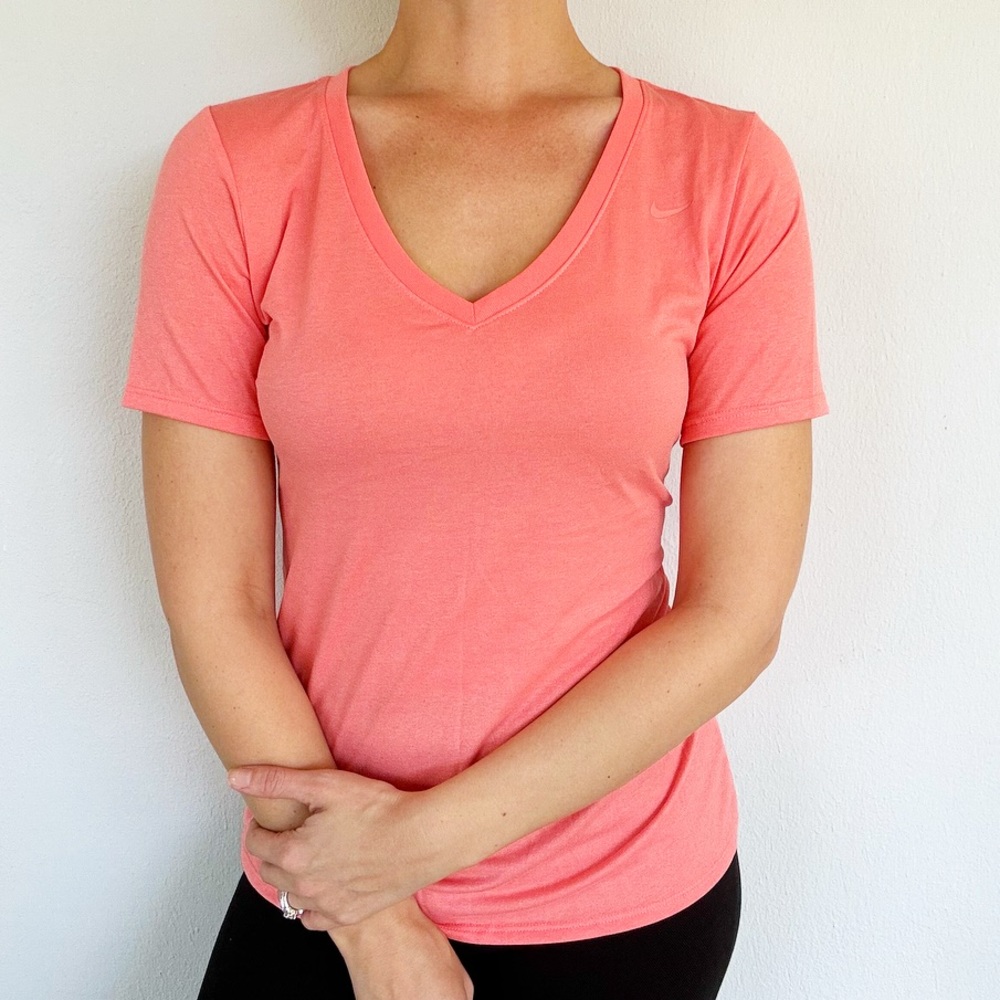 Nike Dri-Fit The Nike Tee neon orange v-neck short sleeve workout top medium
